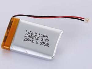 LP482030 3.7V 250MAH LiPo-pakket met een hoge capaciteit Energie-dichtheid 150-200 Wh/kg en milieueffect Bevat giftige stoffen