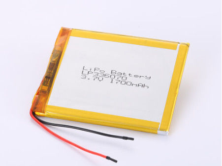 Chemische samenstelling Lithium Polymer Battery LP336070 3.7V 1700MAH met overladingsbescherming en hoge ontladingssnelheid